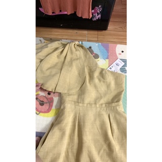 Pass thanh lý đầm Gumac nơ vàng