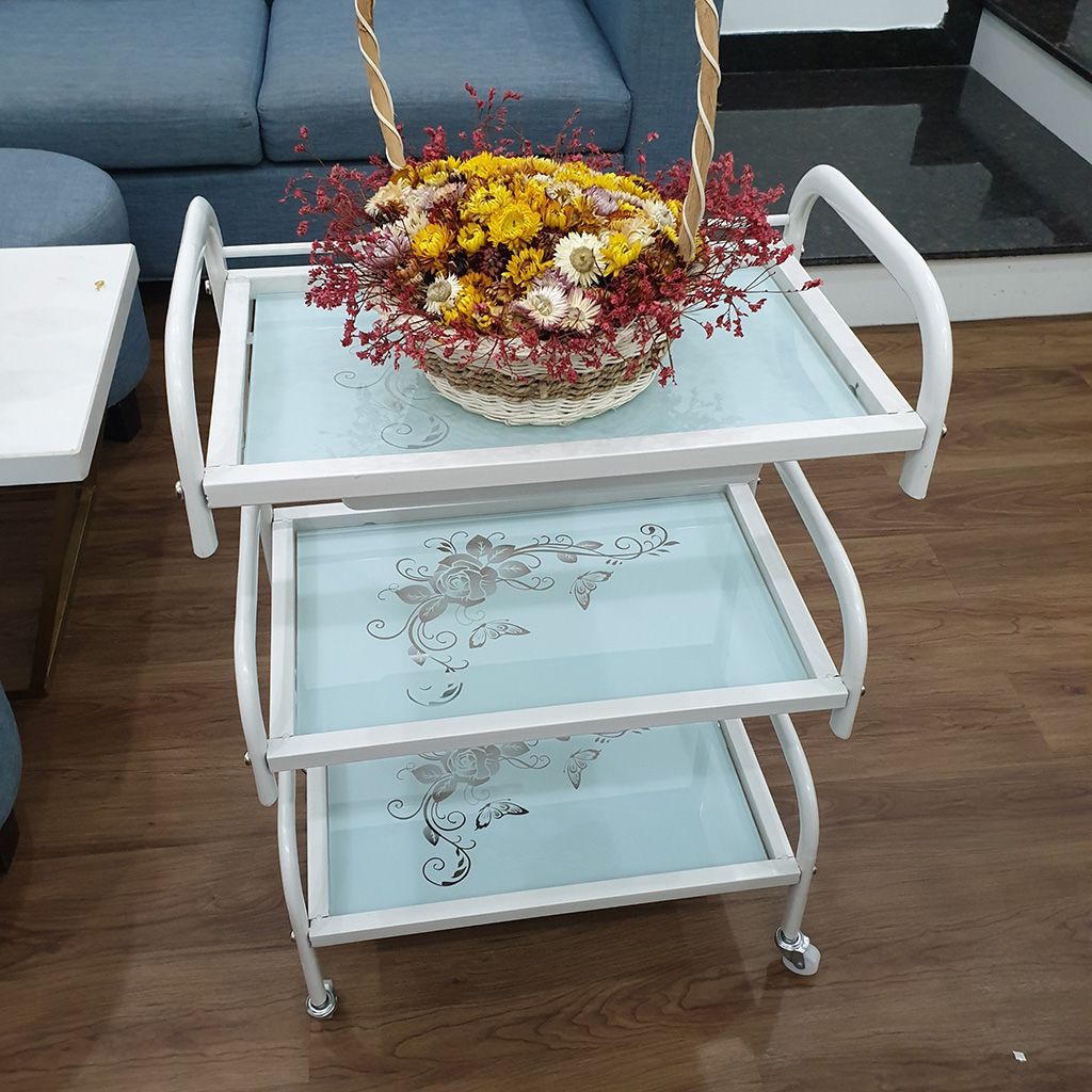 Kệ 3 tầng mặt kính hoa văn cho spa