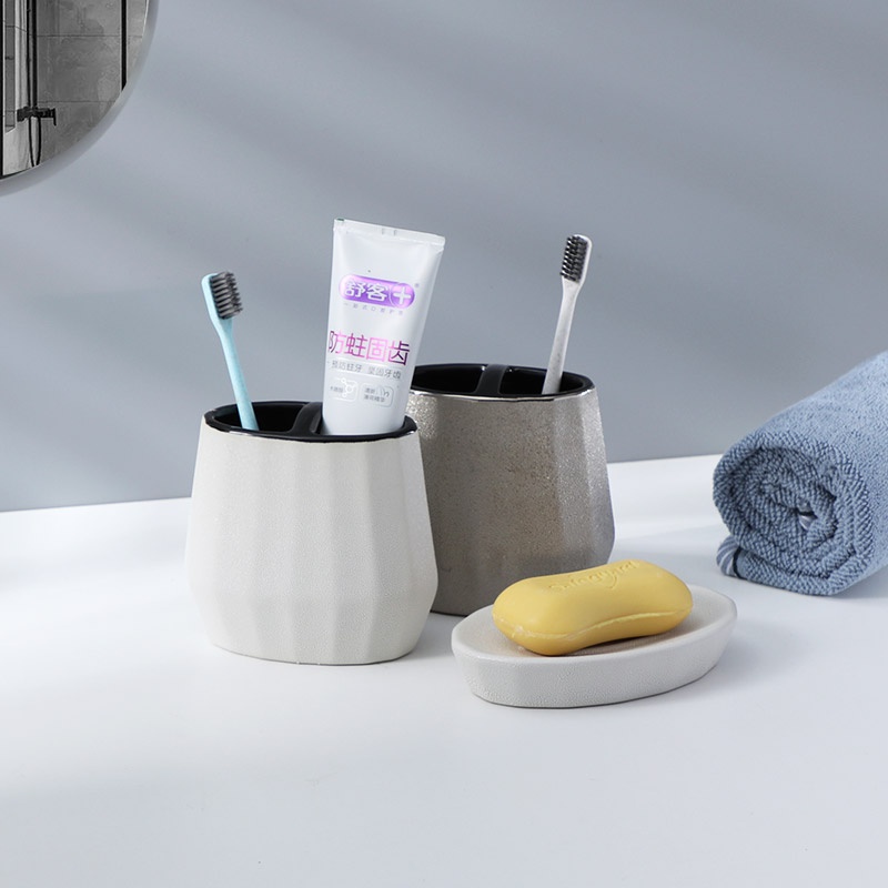 Bộ Bốn Món Bàn Chải Đánh Răng Sáng Tạo Kiểu Châu Âu Sang Trọng Trang Trí Phòng Tắm