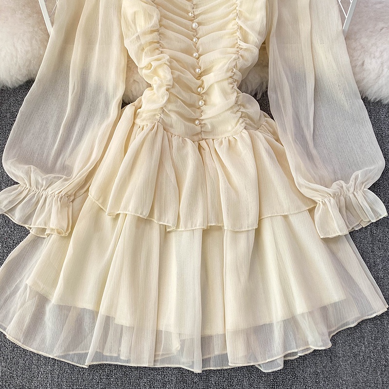 ĐẦM VOAN XOÈ CỔ VUÔNG, TAY DÀI, ĐÍNH NÚT