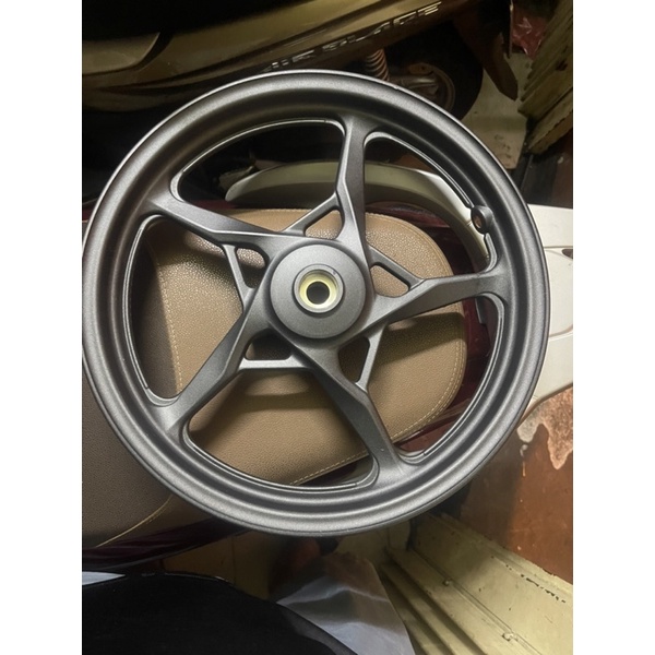 Mâm abalade .2021.  zin