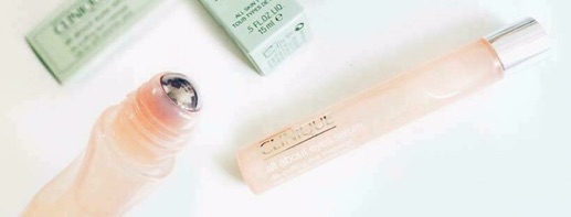 Cây lăn dưỡng mắt Clinique