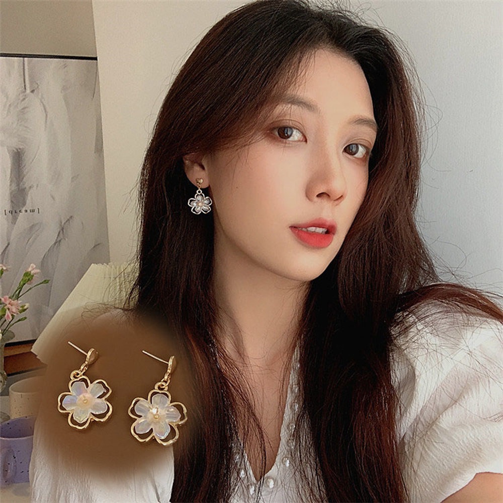 Khuyên Tai Hoa Thiết Kế Mới 2022 Chất Lượng Cao Cho Nữ