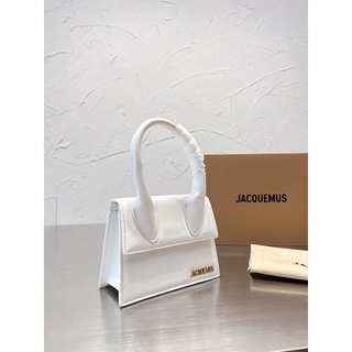 TÚI JACQUEMUS DA BÒ SIZE 18CM (Sẵn tay xoắn)