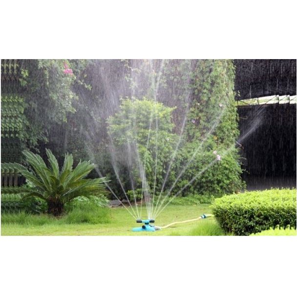 Vòi tưới nước tự động 360 độ