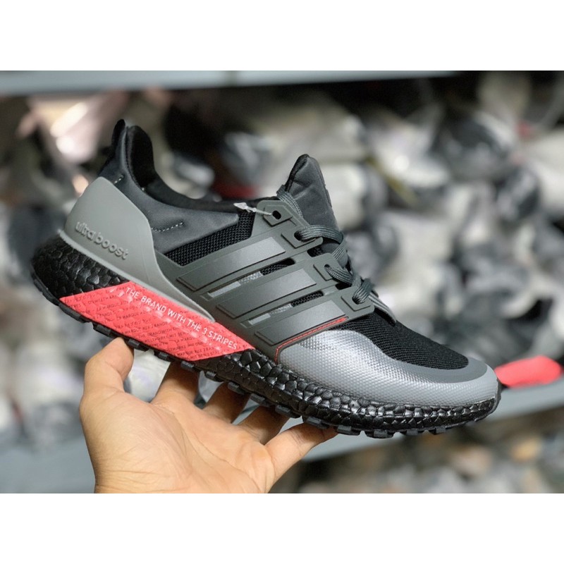 Giày Ultra Boost All Terrain Đen đế vạch Đỏ