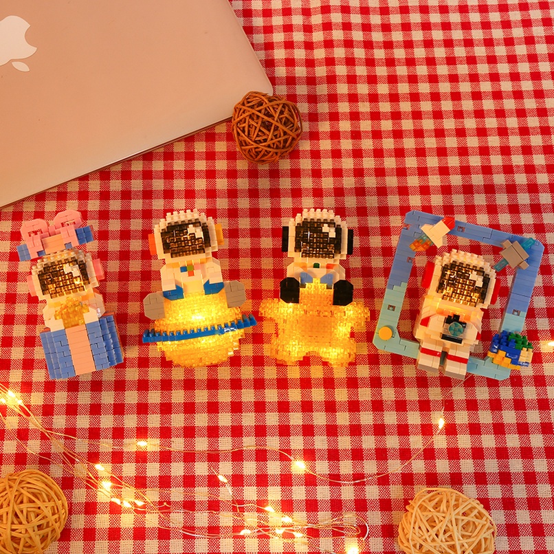 2022 Bộ Đồ Chơi Lắp Ráp Mô Hình Phi Hành Gia Dễ Thương Cho Bé