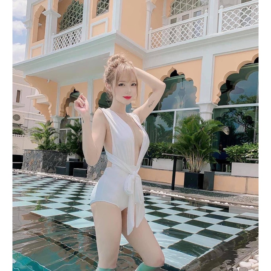 Bikini 1 mảnh, Đồ bơi dây dài cột được nhiều kiểu (có 2 màu đen, trắng)