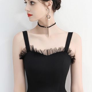 Zerasy - Đầm 2 dây viền cổ cách điệu