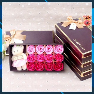 Hộp Quà Hoa Hồng Sáp Thơm 12 Bông Kèm Gấu