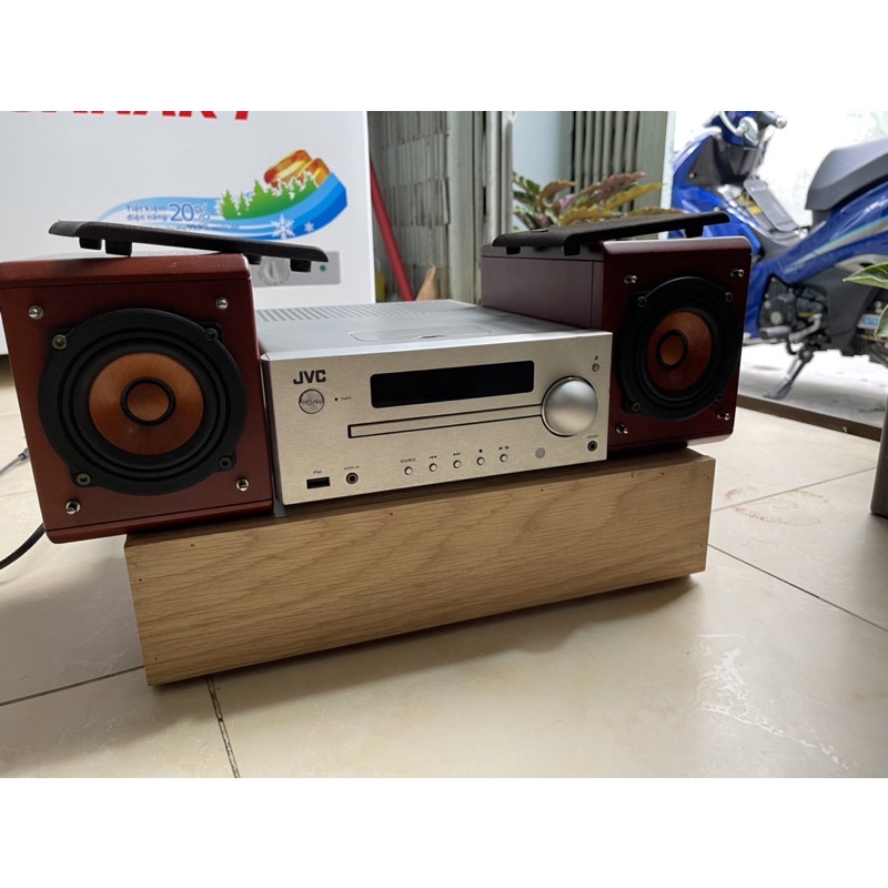 Dàn mini cao cấp JVC sử dụng công nghệ màn loa gỗ