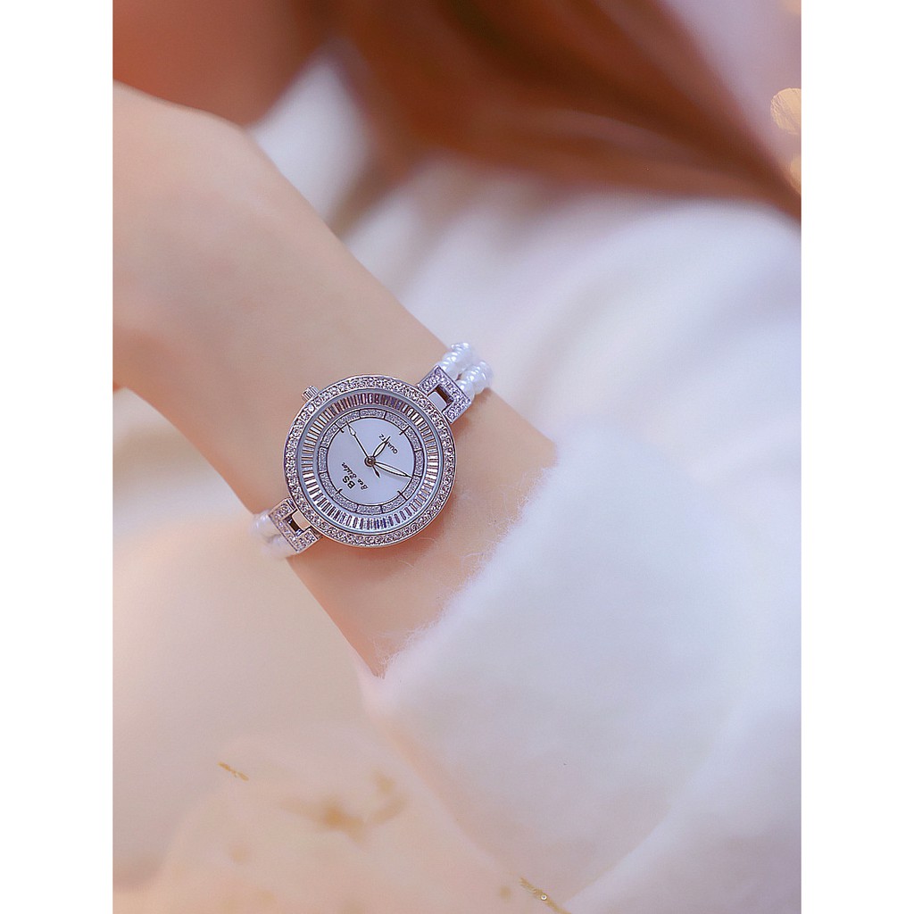 Đồng hồ nữ chính hãng Bee Sister mặt kim loại đính đá với dây ngọc trai độc đáo và sang trọng | BigBuy360 - bigbuy360.vn