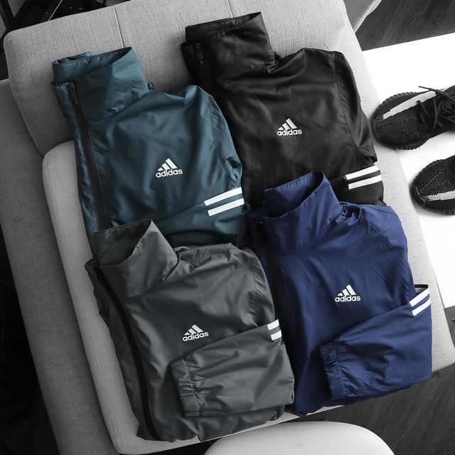 Áo khoác dù adidas