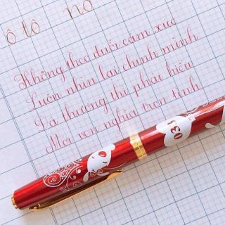 Bút Leta 033 (ngòi hoa vàng)