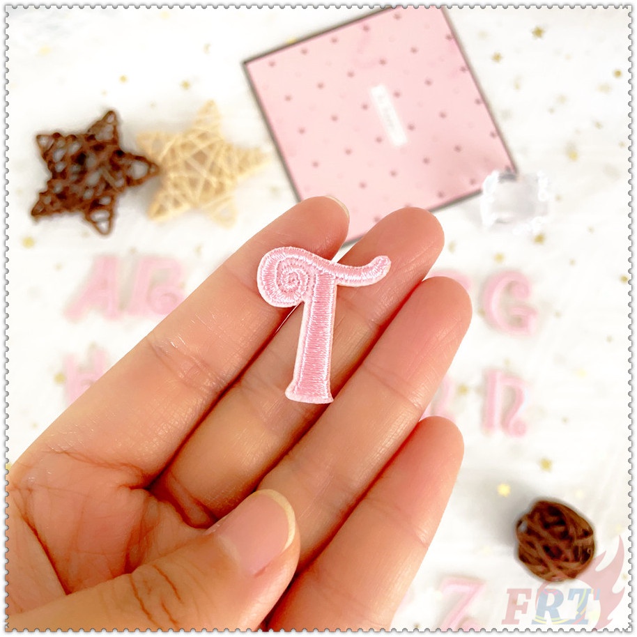 ☸ Miếng Dán Chữ Màu Hồng Tự Dính Xinh Xắn Tiện Lợi ☸ 1 Sticker Ủi Thêu Hình Huy Hiệu