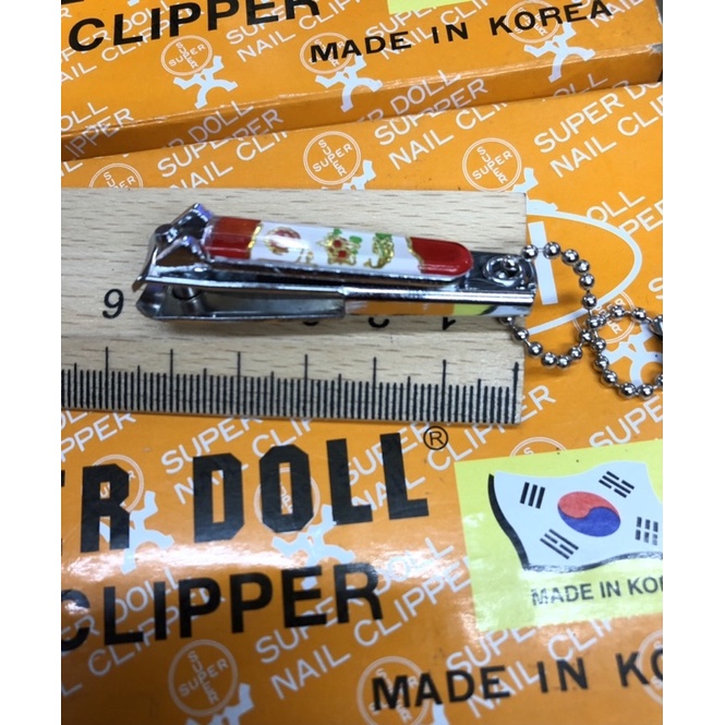 Bấm móng tay Super Doll của Hàn Quốc, có 2 cỡ bấm để chọn lựa