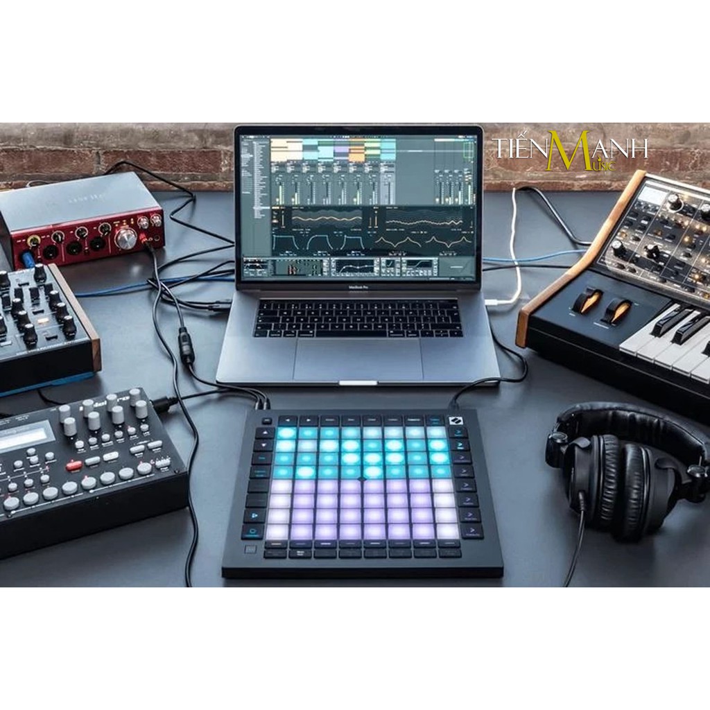 Novation Launchpad Pro MK3 Bàn phím sáng tác - Sản xuất âm nhạc Producer Professional 64-Pad Grid Ableton Live