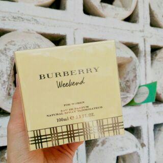Nước hoa nữ BURBERRY WEEKEND FOR WOMEN 100ml Fullseal