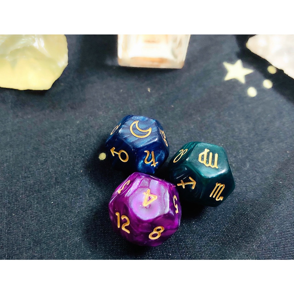 Set 3 viên xúc xắc nhựa tarot và chiêm tinh