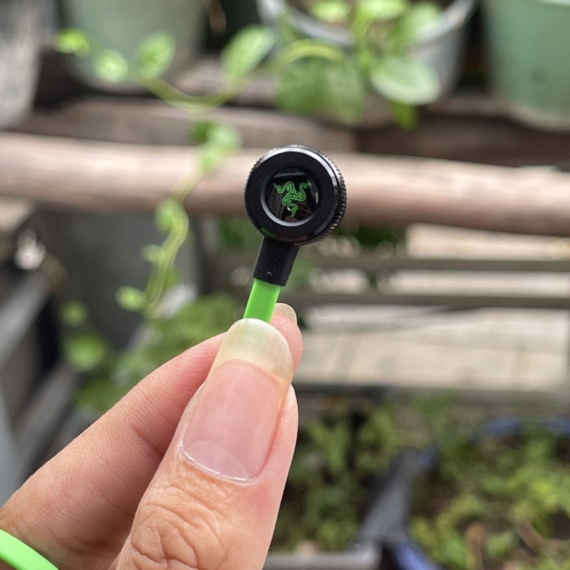 Tai nghe Razer Hammerhead chân dẹt cho đt Táo Khuyết, mới 100% nobox, Chơi game cực đã