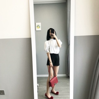 Sooc chân ren MNG