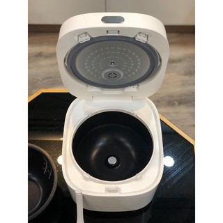 Nồi cơm điện Fivestar EFH-301C