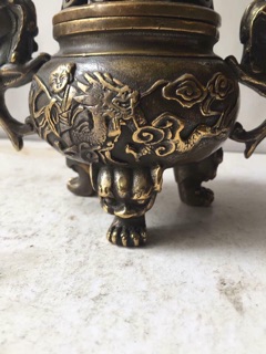Xông trầm Lân