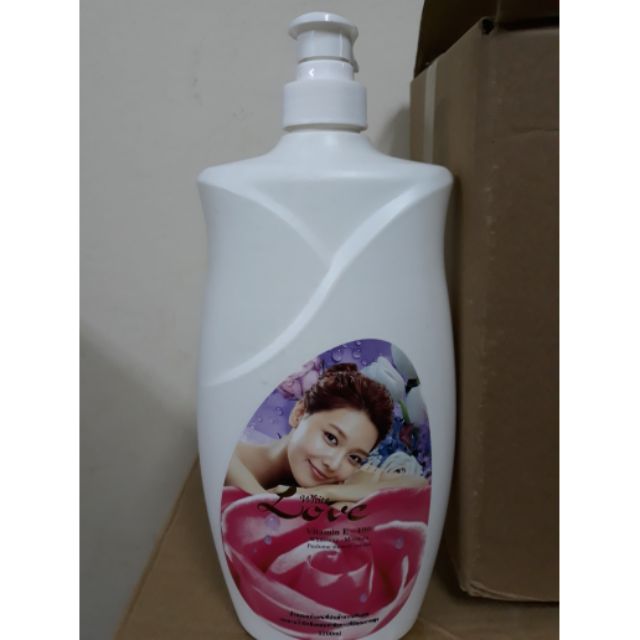 Sữa tắm Rose Love.