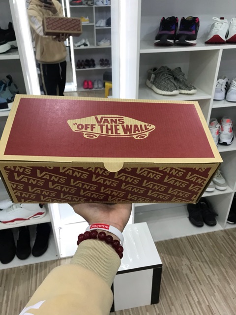 Hộp Vans Converse - mua giày