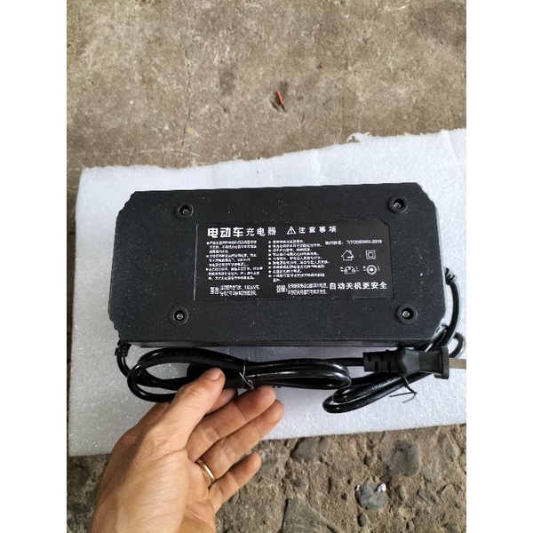 Sạc 8 bình 96v-12ah