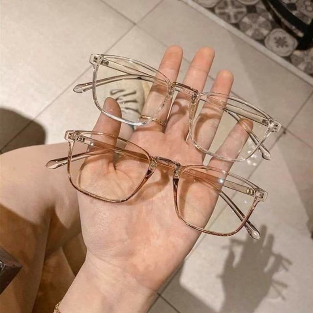 Kính giả cận gọng vuông