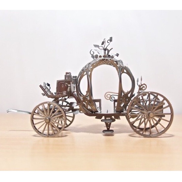 Mô Hình 3D Kim Loại Xe Bí Ngô Trong Phim Lọ Lem