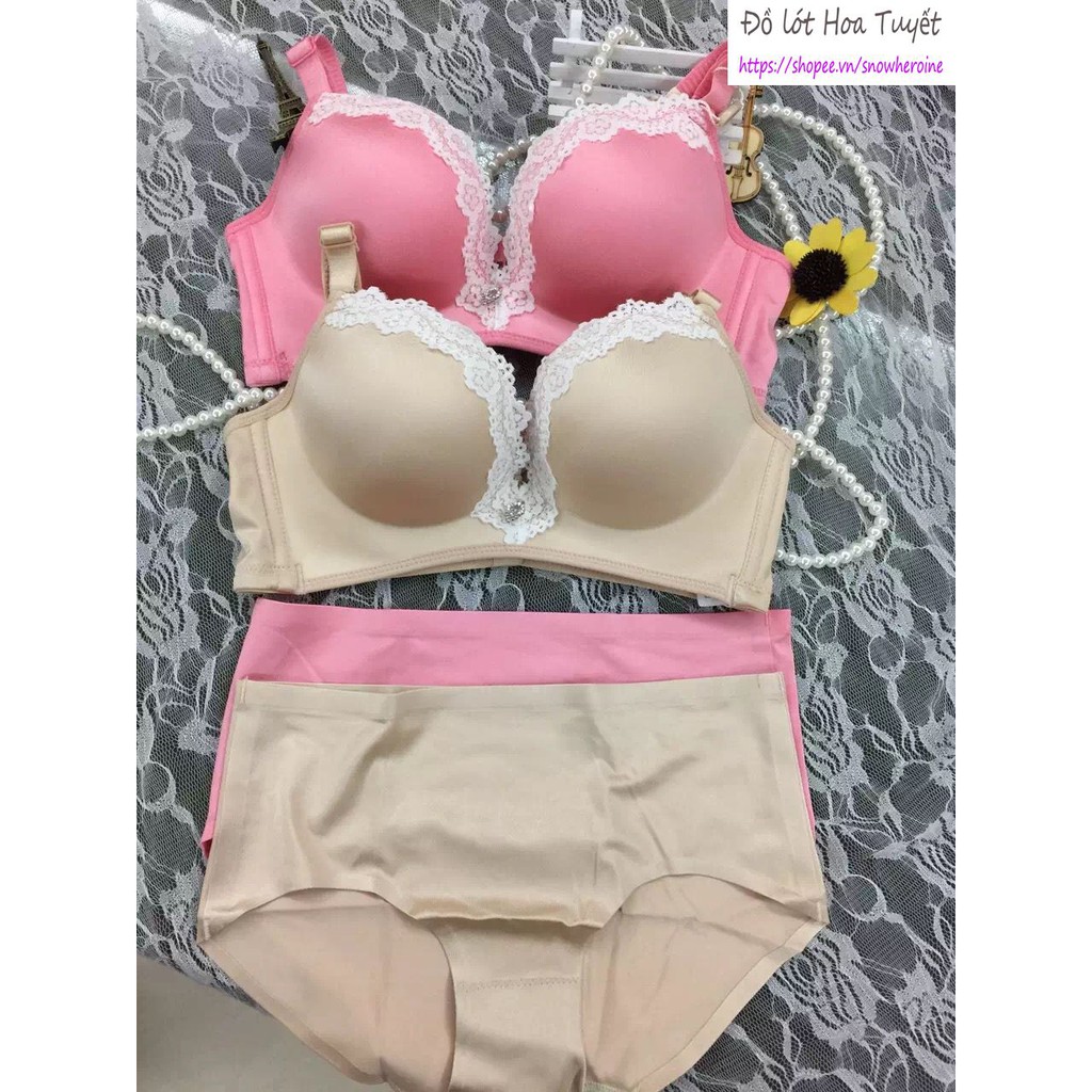 Áo đúc mút dầy nâng ngực thông thoáng đến bất ngờ