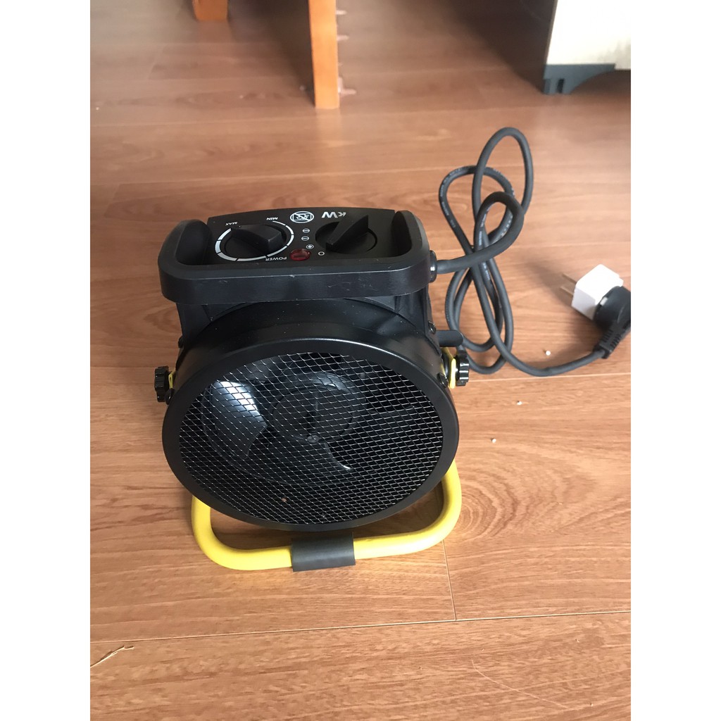 Quạt sấy gió nóng mini 2kw thương hiệu Nhật