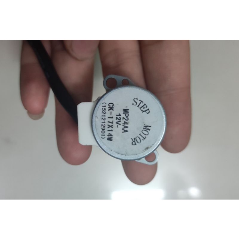 motor vẩy gió điều hoà Sanyo