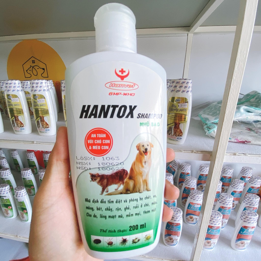 Sữa tắm ve rận bọ chét Hantox xanh An toàn với chó con và mèo con