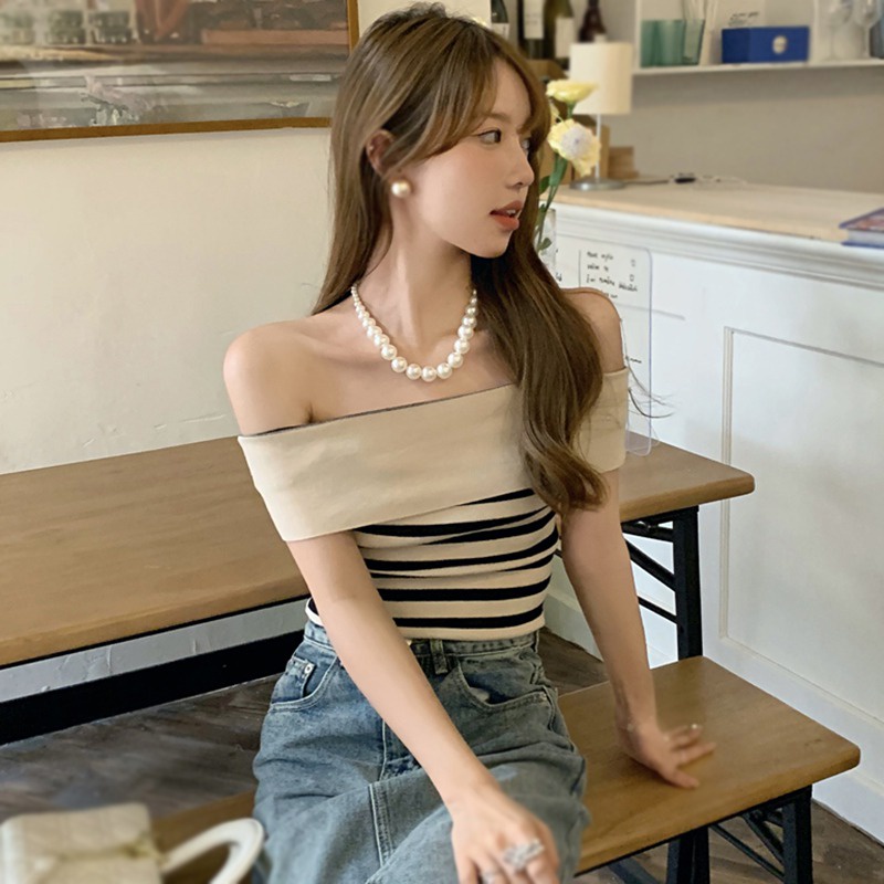 Áo Croptop Dệt Kim Trễ Vai Tay Ngắn Dáng Ôm Kẻ Sọc Màu Tương Phản Kiểu Retro Thời Trang Cho Nữ