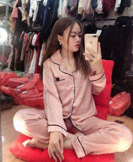 Bộ ngủ lụa