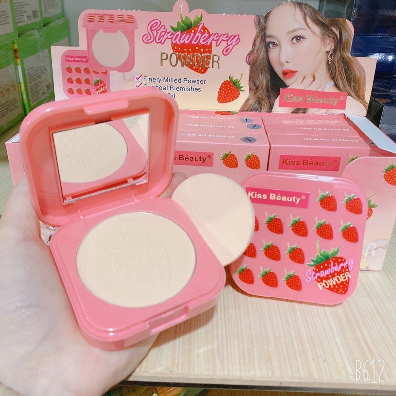 PHẤN NÉN QUẢ DÂU KÈM MÚT KISS BEAUTY