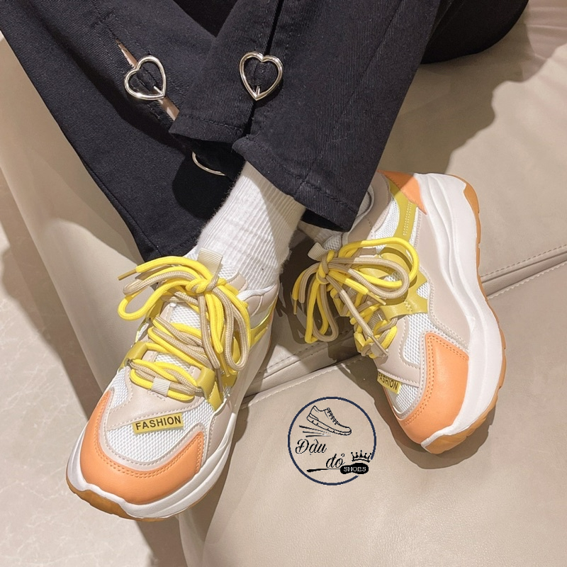 Giày thể thao nữ 2 dây có gắn chữ fashion