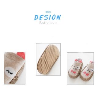 Giầy tập đi chống chơn cho bé