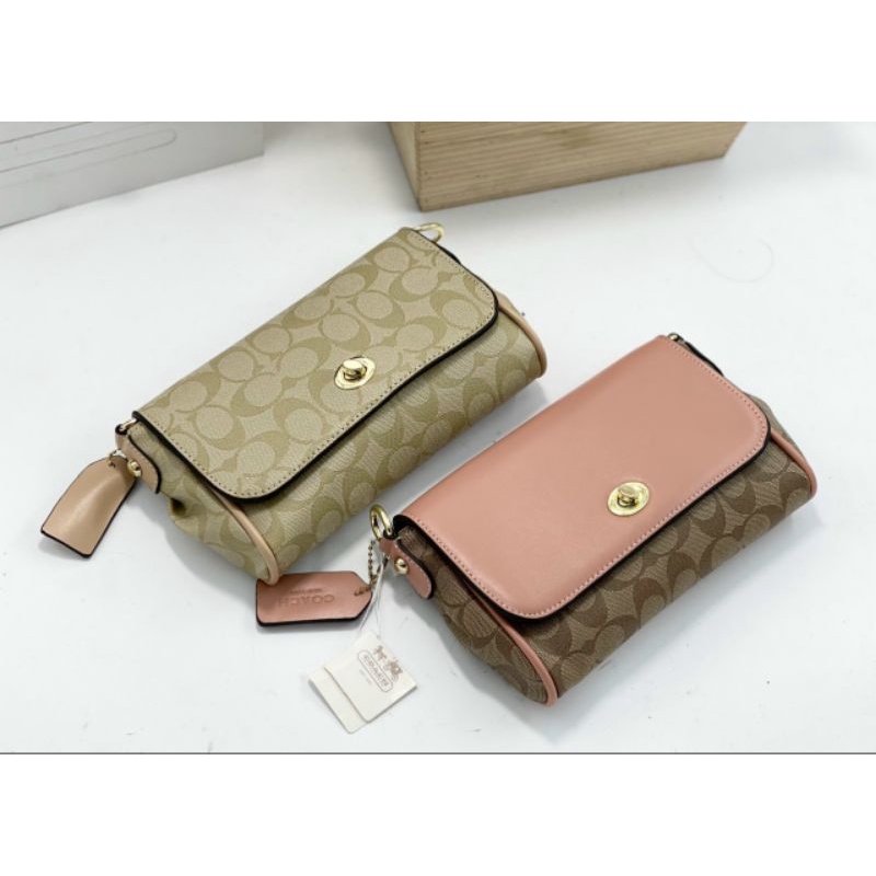 TÚI C.O.A.C.H DÁNG KẸP NÁCH XUẤT XỊN SIZE 22CM