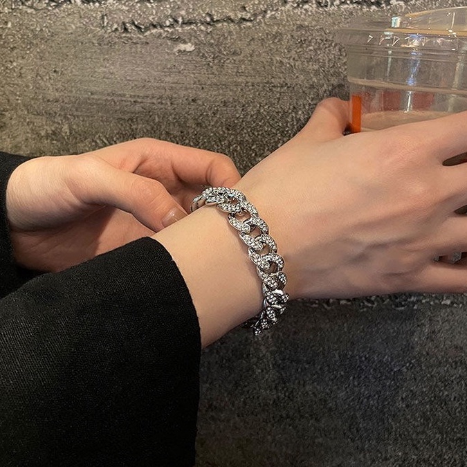 Vòng tay phong cách đơn giản thời trang hip hop