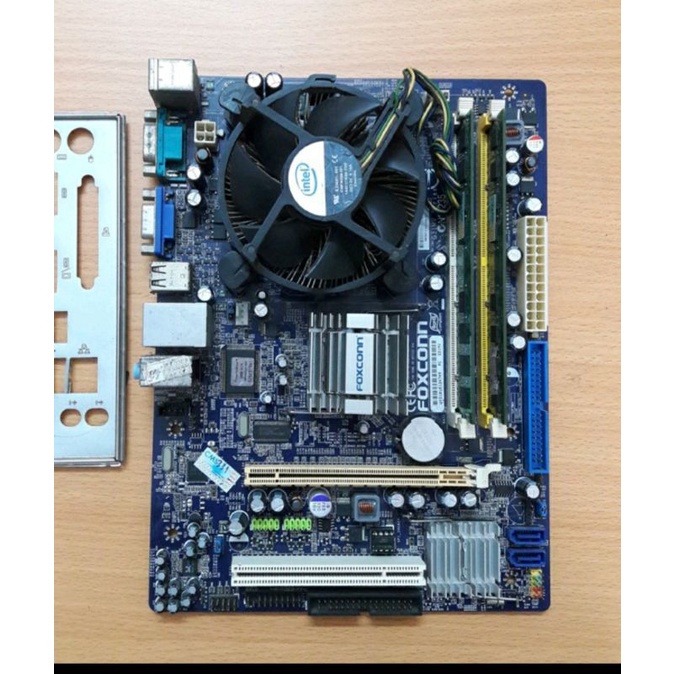 [thanh lý siêu rẻ ]Combo main g31 foxconn, cpu e8400, ram 4gb.