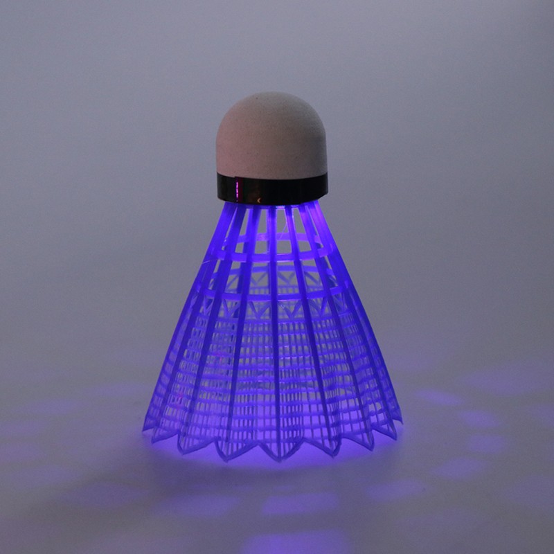 Bộ 3 cầu lông nhựa tích hợp LED nhiều màu độc đáo