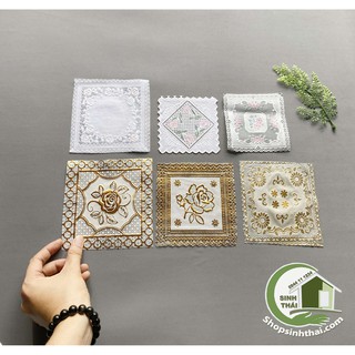 Tấm lót ly bằng nhựa, có ren, hoa văn dập nổi 10cm x 10cm