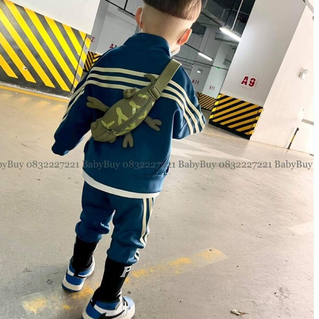 BỘ THỂ THAO BÉ TRAI ADlDAS MÀU XANH BLUE CHẤT KAKI THUN THỂ THAO LẠNH RẤT ĐẸP