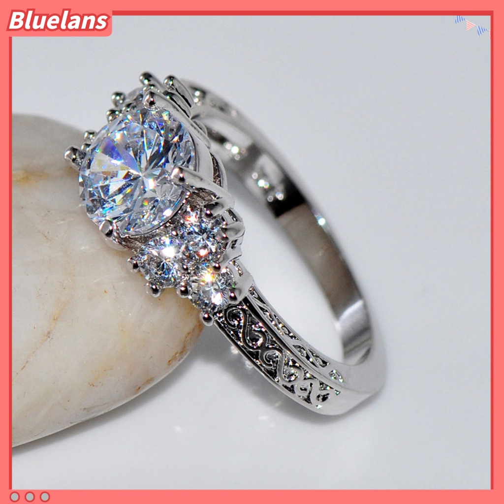 Nhẫn Cưới Đính Đá Sapphire Trắng Sang Trọng Cho Nữ