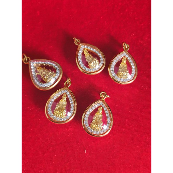 Mặt vòng cổ Phật Bà bà dát vàng đính pha lê đẹp bền không bay màu cho bé vĩnh viễn bảo hành