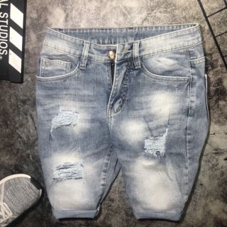 Quần short jean rách